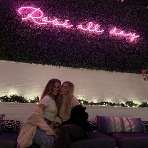 Meet your Posher, Bria